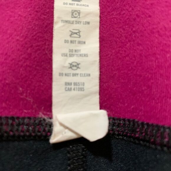 UNDER ARMOUR All season Gear Capri Black purple snake skin print Small - Picture 5 of 5